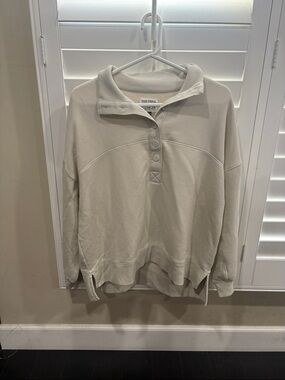 American Eagle Women's Cream Button-Front Pullover